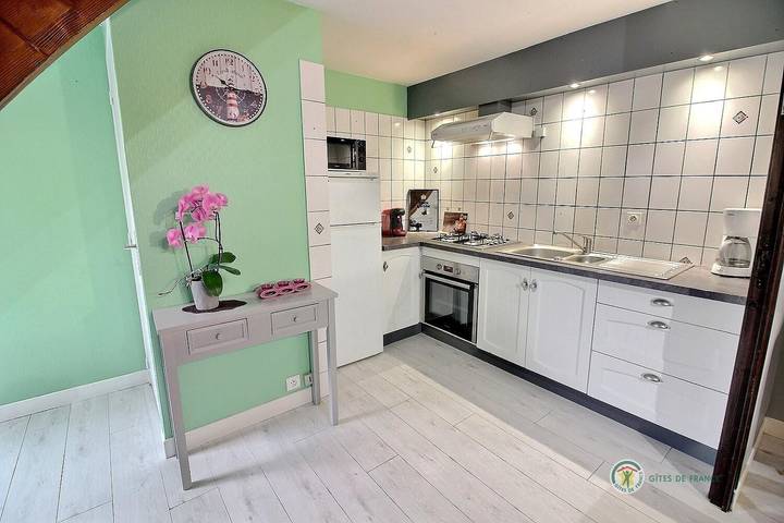 Gîte pour 3 personnes, avec Terrasse ainsi que Jardin et Vue à Hénanbihen - 3
