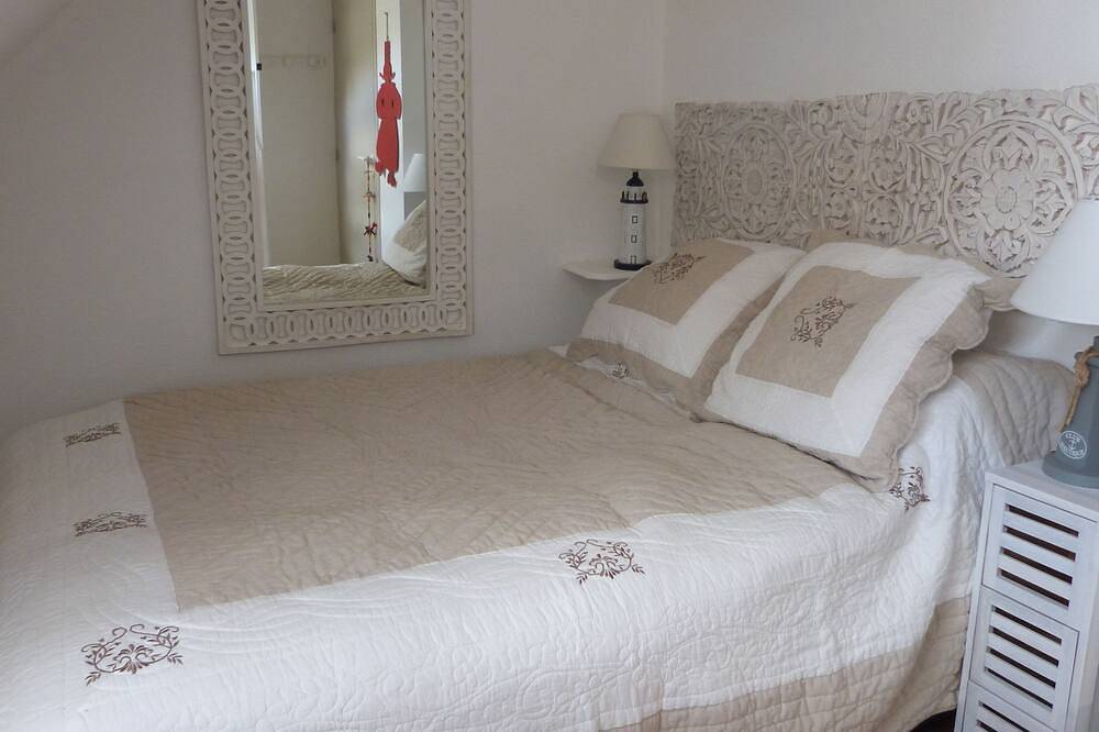 Appartement entier, Appartement cosy T2 +mezzanine , 29 m2 in La Forêt-Fouesnant, Côte de Cornouaille