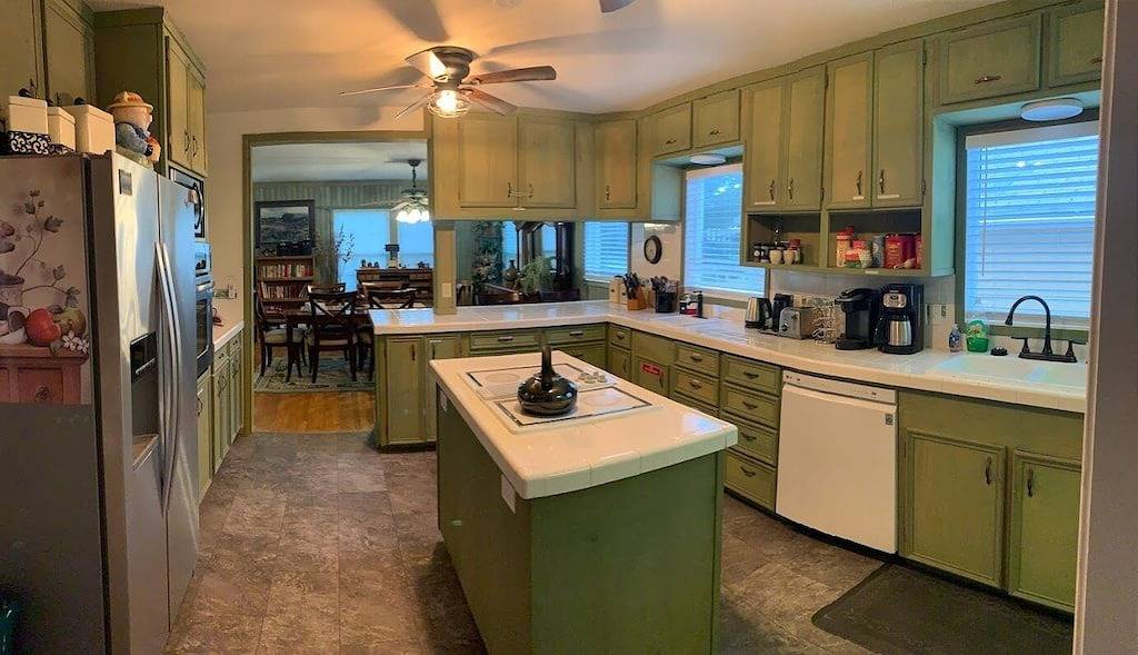 Lone Star House - West Texas Charmer - 3 bedrooms; 4 beds; 2 bathrooms in San Angelo, Tom Green County