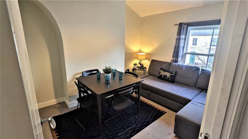 Holiday apartment for 4 people, child-friendly in Swindon