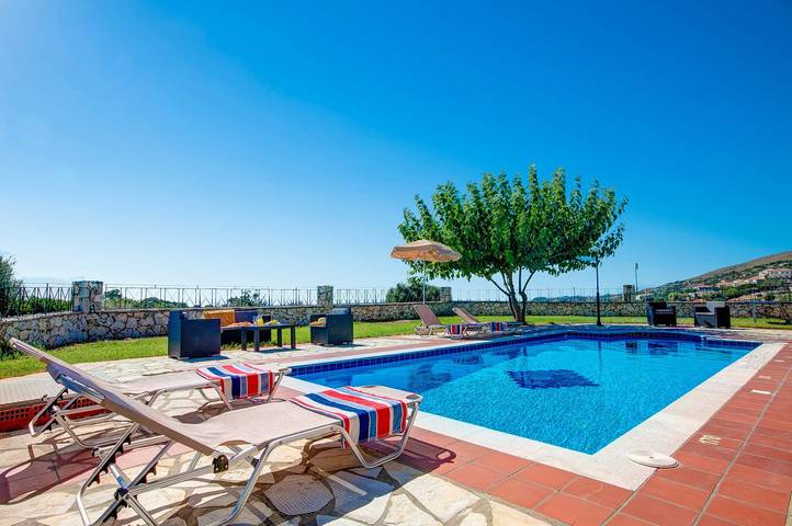 Villa pour 6 personnes, avec jardin dans Skala - 3