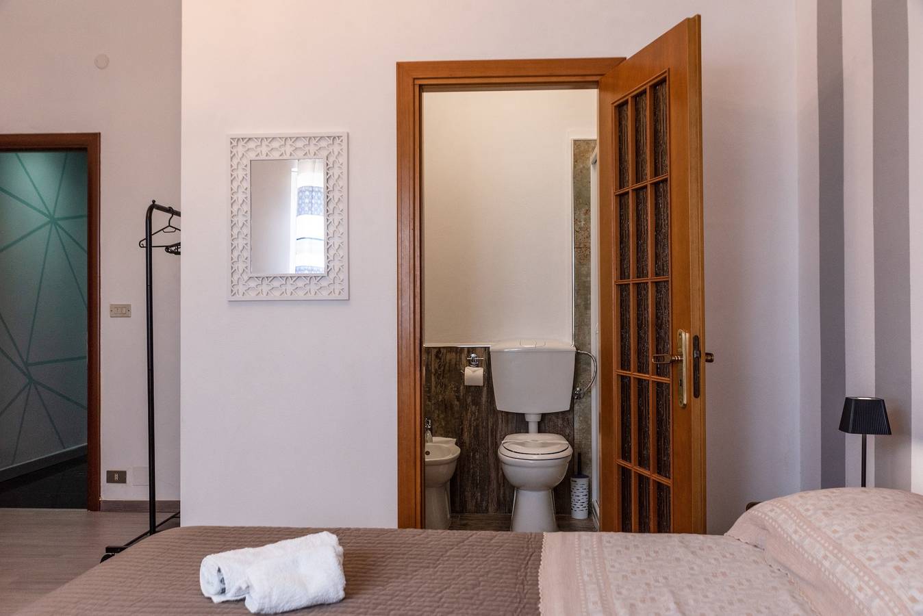 Chambre 'Stanza Frutta' avec Wi-Fi et climatisation in Agrigente, Province de Agrigento