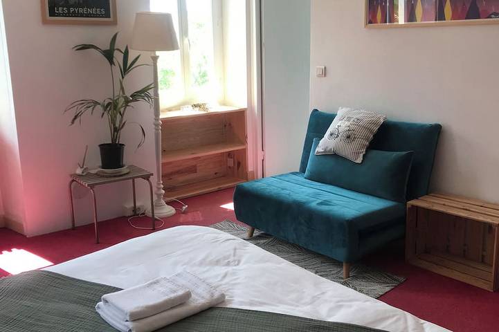 Location de vacances pour 15 personnes, avec jardin et piscine à Gan - 4