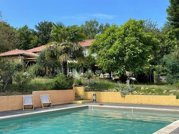 Chambre d’hôte pour 5 personnes, avec vue ainsi que piscine et jardin dans le Gers - 4