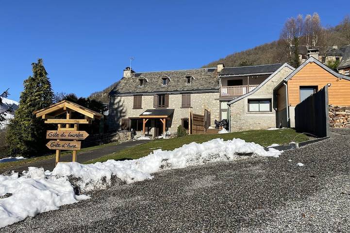 Gîte pour 14 personnes, avec jardin