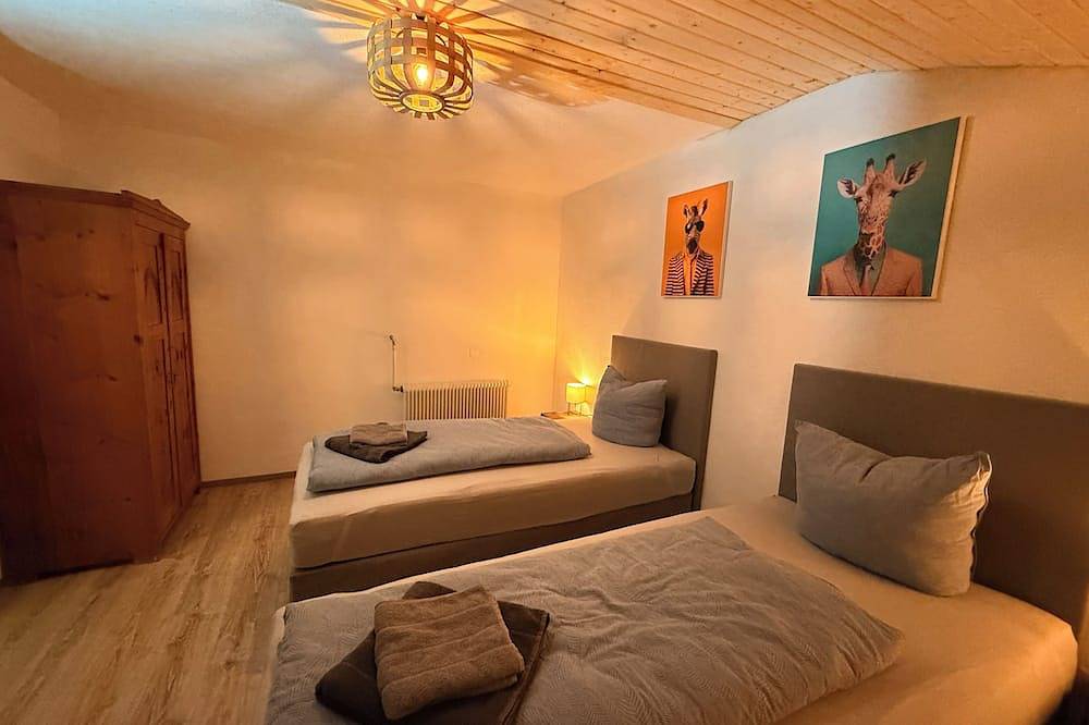 Ganze Wohnung, Gemütliches 4-Personen-Ferienapartment im Pitztal, ruhig und naturnah in Jerzens, Bezirk Imst