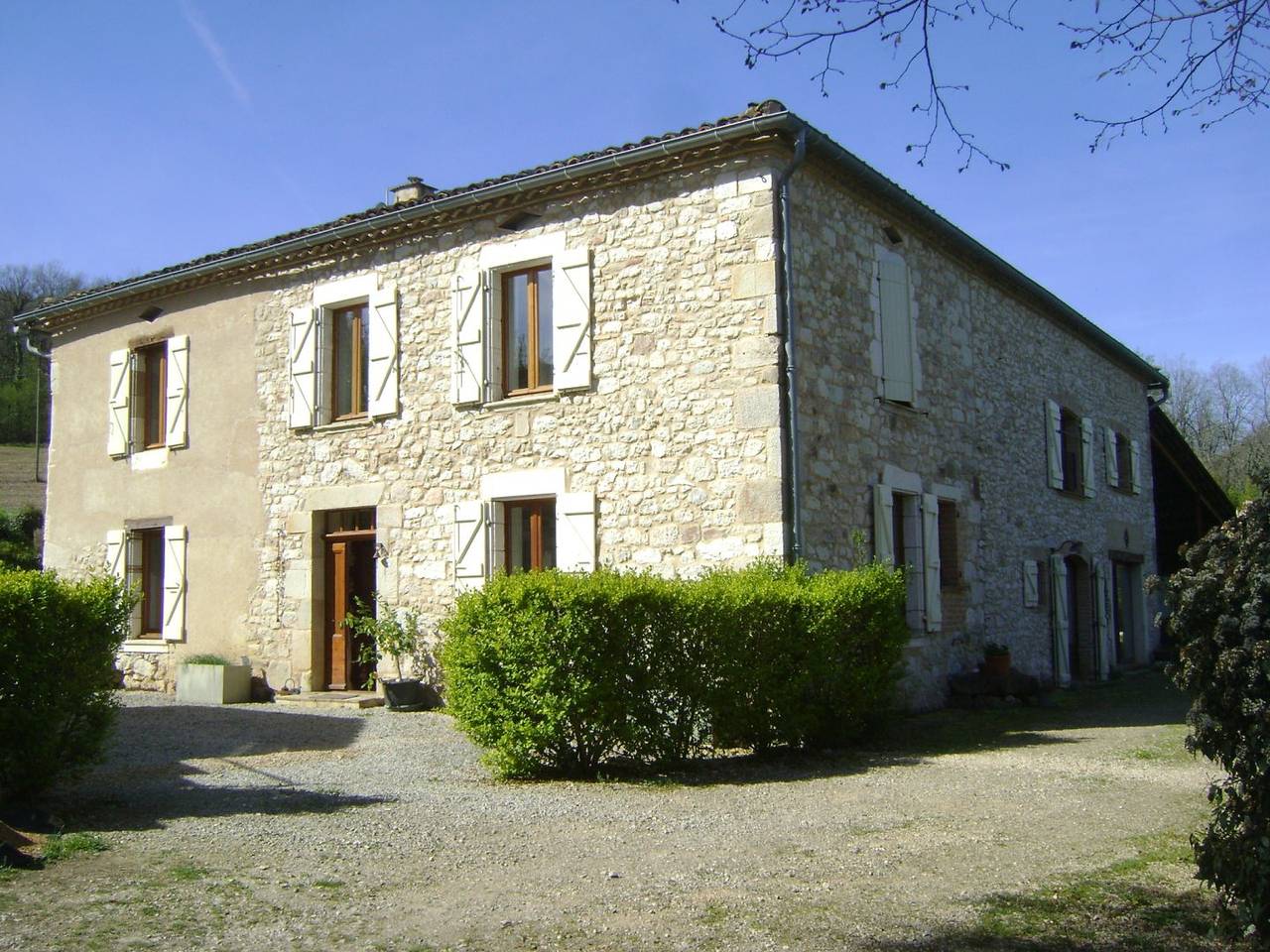 Chambres d'hôtes "La Boriette" - Chambre familiale acacia in Castelnau-de-Montmiral, Région d'Albi