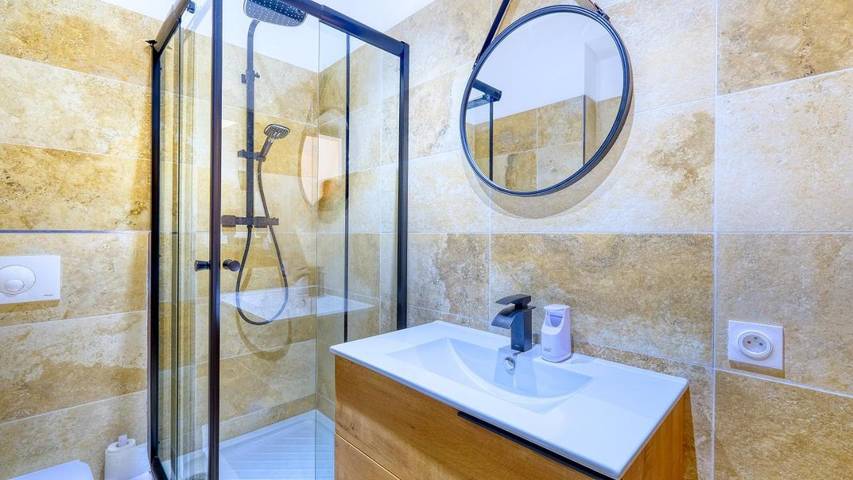 Gîte pour 2 personnes, animaux acceptés dans Cinema Le Studio Bastia - 4