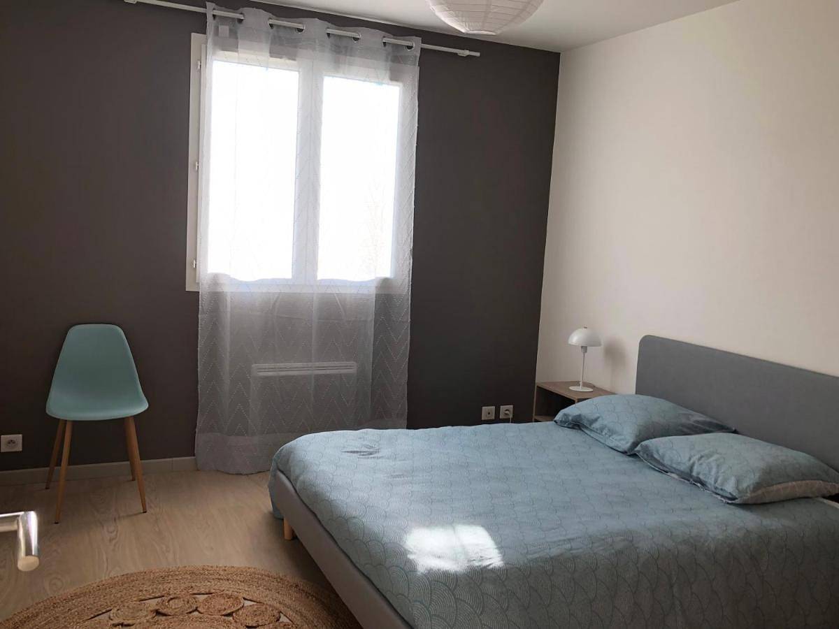 Two-Bedroom House in Issac, Périgord Pourpre