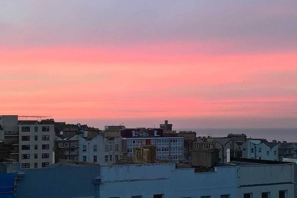 Apartamento entero, Luminoso piso a solo 5mins de estación, comercios y mar. in Hastings, Sussex Oriental