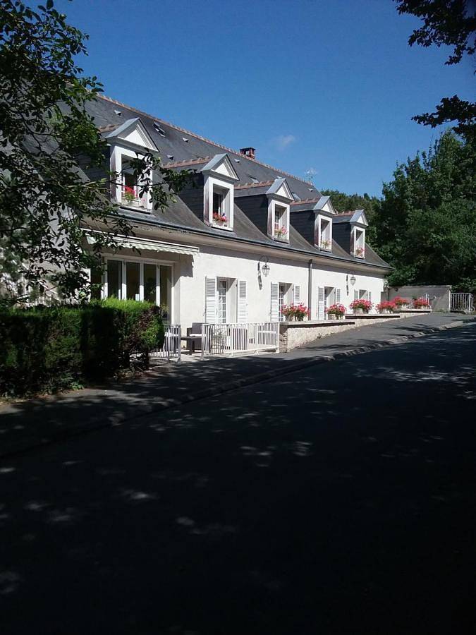 Hôtel pour 2 personnes, avec terrasse à Saint-Martin-le-Beau