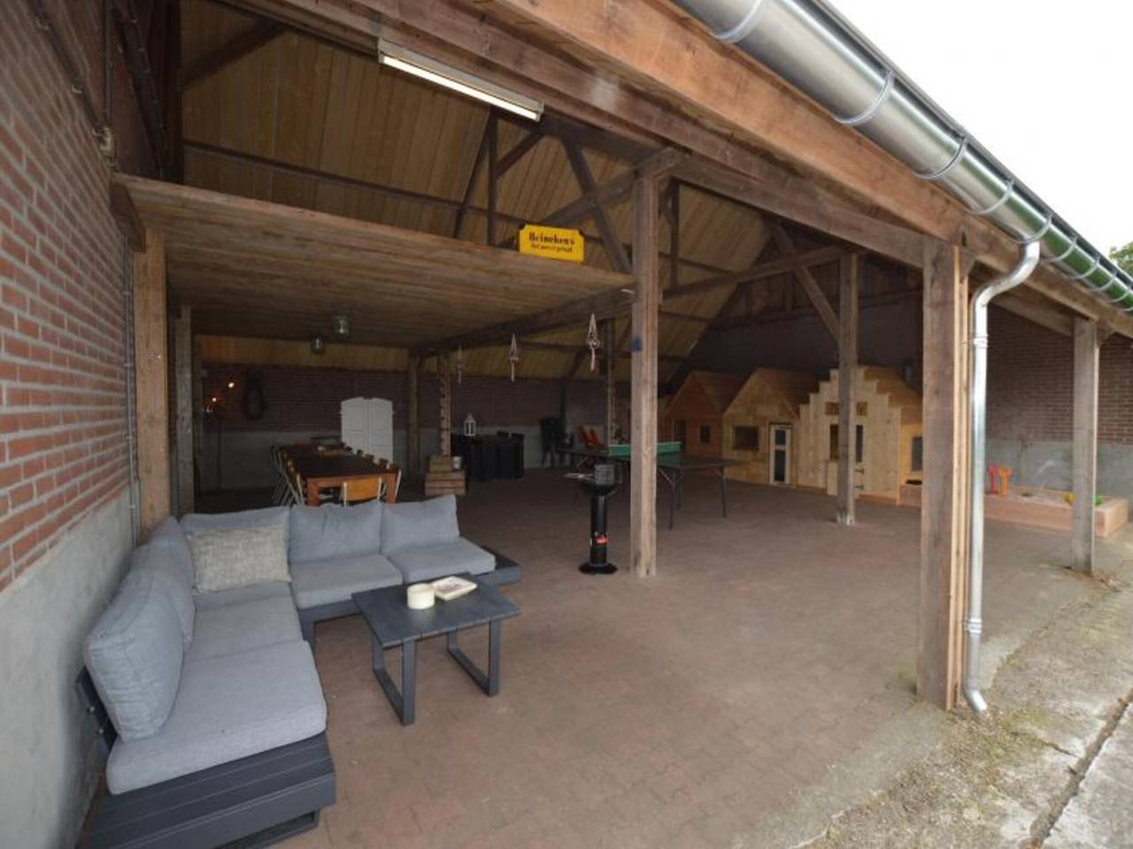 Groepsboerderij met grote tuin en weids uitzicht in Noord-Brabant