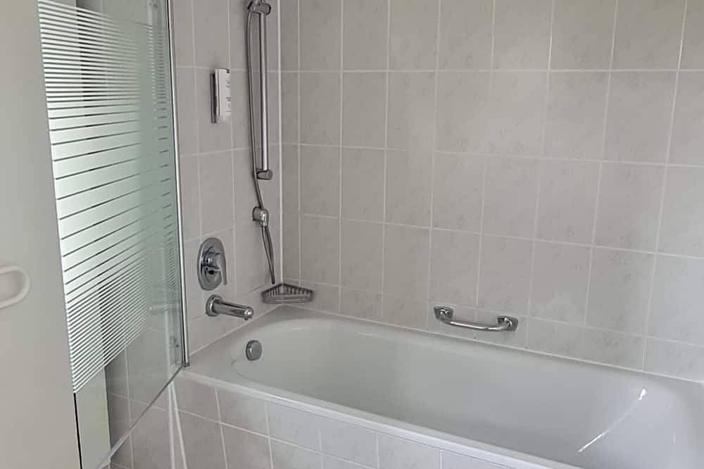 Ganze Wohnung, Moderne Ferienwohnung an der Ostsee im charmanten \"Feriendorf am Bakenberg\" in Kreptitz, Dranske