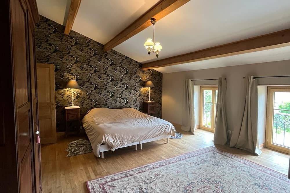Maison de charme au calme de la campagne avec spa in Pliboux, Région de Niort