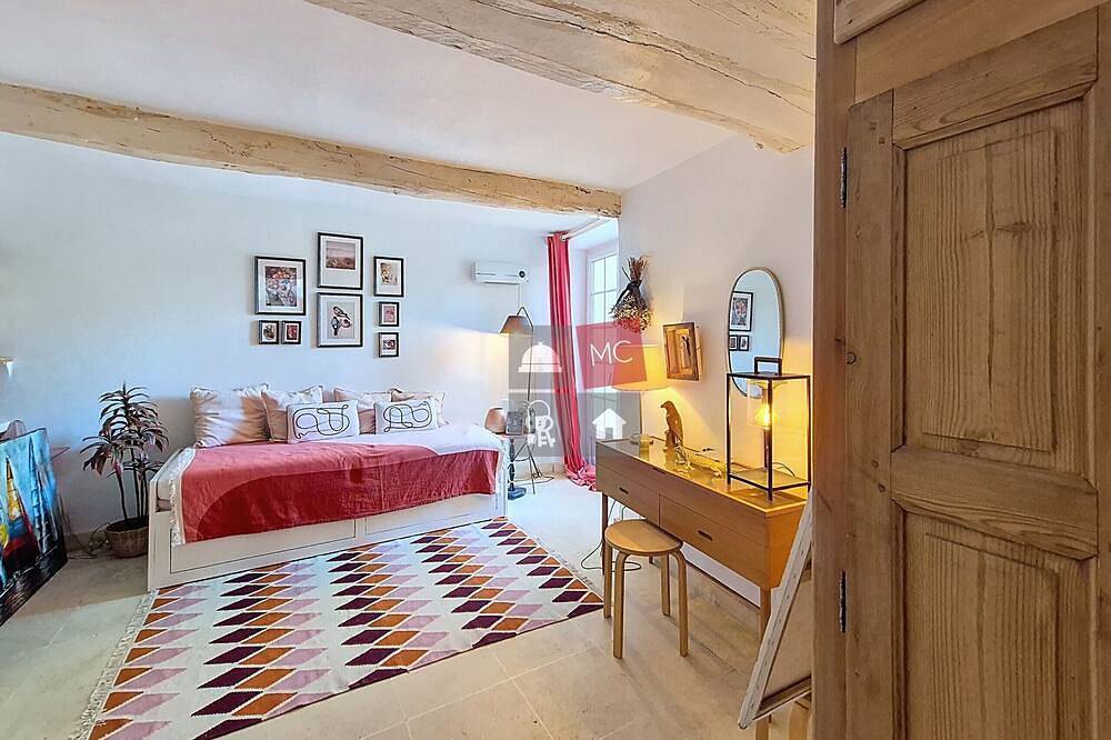 Maison Hotchi Dans Le Village in Le Plan-de-la-Tour, Mittelmeerküste (Frankreich)