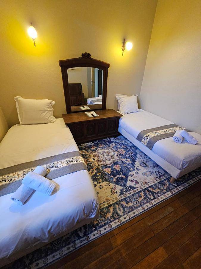 Appartement de vacances entier, Double Room with Mountain View in Yenne, Région de Chambéry