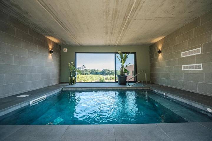 Gîte pour 2 personnes, avec Balcon et Terrasse ainsi que Jardin et Piscine à Trouillas - 3