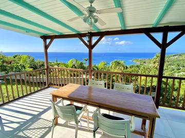Gîte pour 4 personnes, avec piscine ainsi que terrasse et vue dans Plage Leroux
