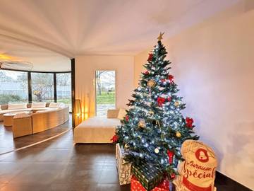 Location de vacances pour 15 personnes, avec piscine et jardin à Arnage