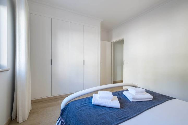 Ferienhaus für 8 Personen, mit Balkon und Garten in Estoril - 4