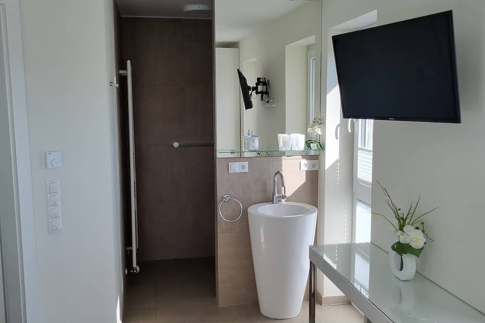 Moderne, lichtdurchflutete Dhh, zentral an der Nordsee, Garten, Wall Box, Wlan in Burhave, Butjadingen