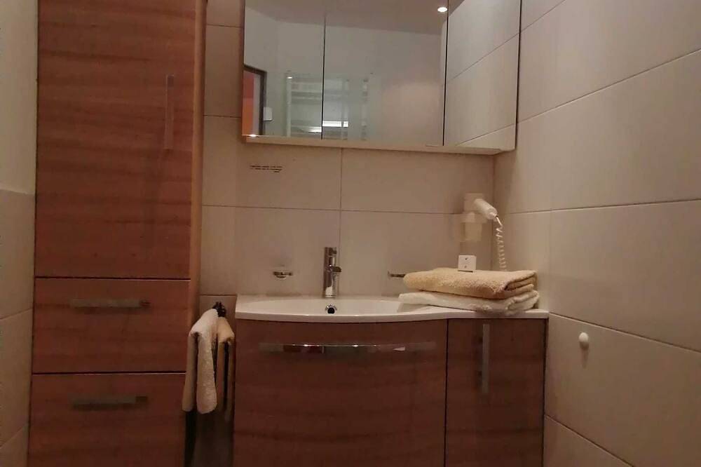 Ganze Wohnung, Apart Verjuna - Ferienwohnung für 2-4 Personen 1 in Pfunds, Bezirk Landeck