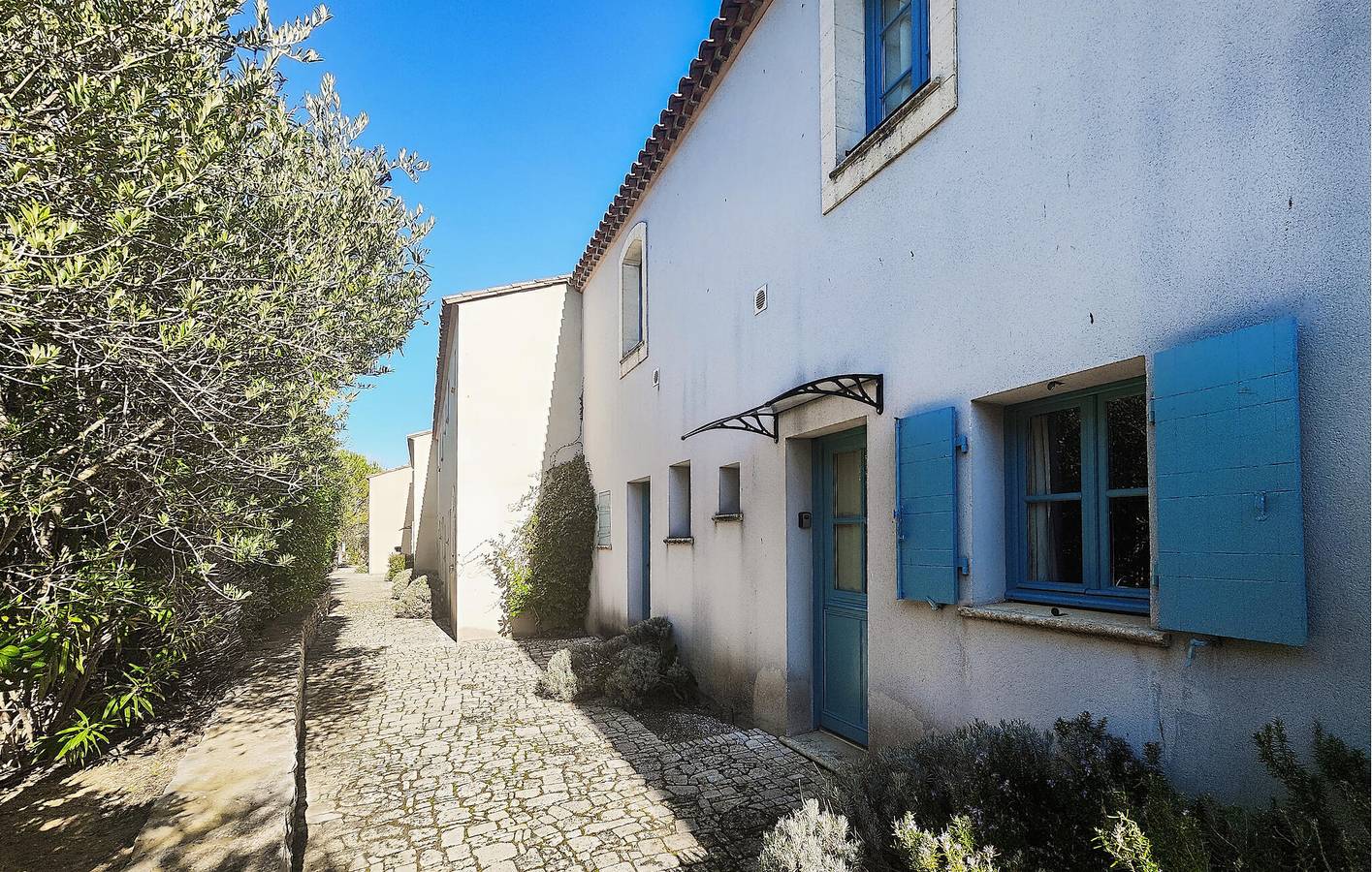 Appartement moderne avec parking et climatisation, 2.5km du centre ville de Tournissan in Saint-Laurent-de-la-Cabrerisse, Région de Narbonne
