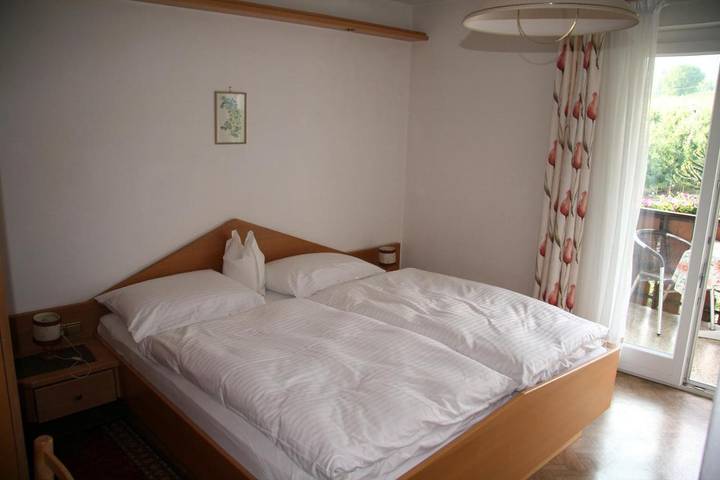 Privatzimmer für 2 Personen, mit Garten und Ausblick in Naturns - 2