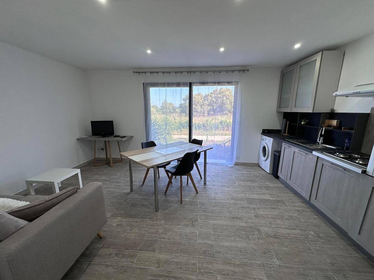 Appartement entier, U Terzu - Appart neuf spacieux in Aléria, Arrondissement de Corte