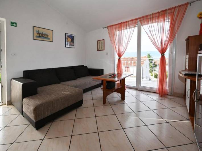 Ferienwohnung für 6 Personen, mit Balkon und Pool auf Ciovo