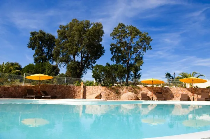 Villa per 6 persone, con piscina e terrazza nonché giardino, con animali domestici - 1