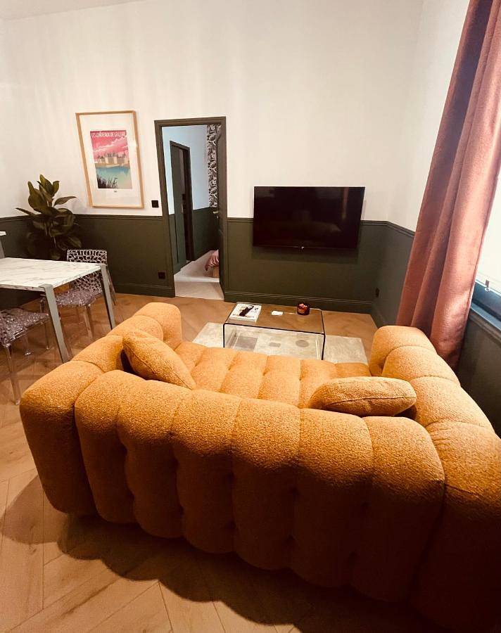 Appartement entier, Escapade Élégante climatisé in Longué-Jumelles, Vallée de la Loire