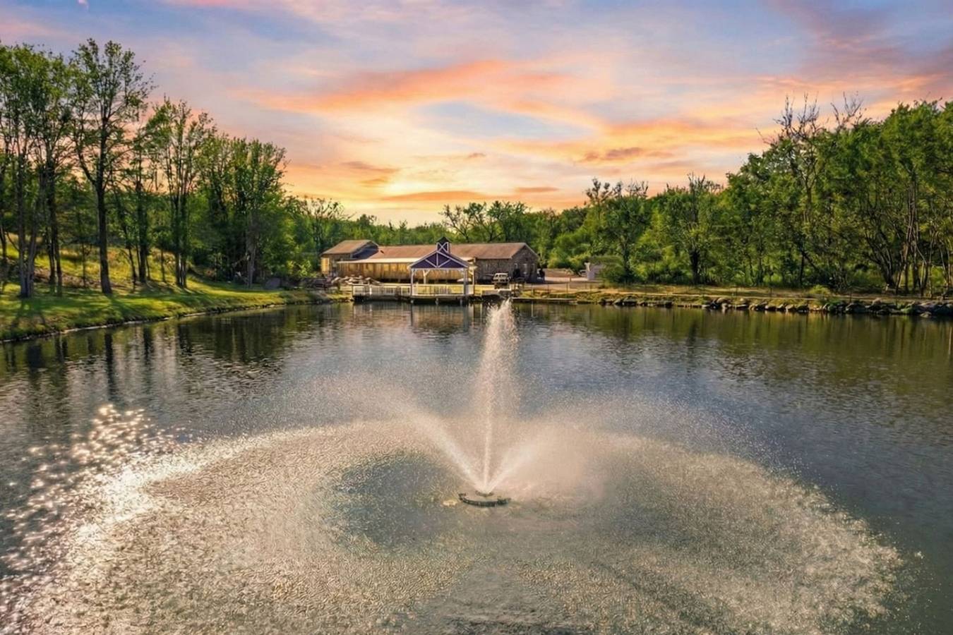 Apartamento entero, Calm Boutique Farm Studio beside the Lakefront in Condado de Orange (NY)