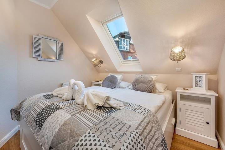 Ganze Wohnung, Ferienwohnung mit eigener Sauna, Kamin, zentraler Lage und strandnahe in Zingst, Fischland - Darß - Zingst