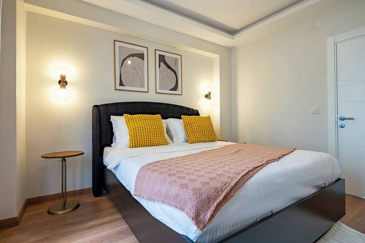 Apartamento entero, Spacious 3-bedroom apartment with WiFi and AC in wonderful Istanbul in Beyoğlu, Estambul