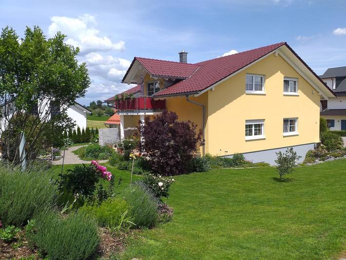 Ferienwohnung für 3 Personen, mit Balkon in Hergatz