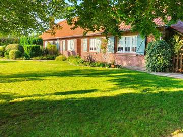 Cottage pour 2 personnes, avec vue et sauna ainsi que jardin et piscine à Verton