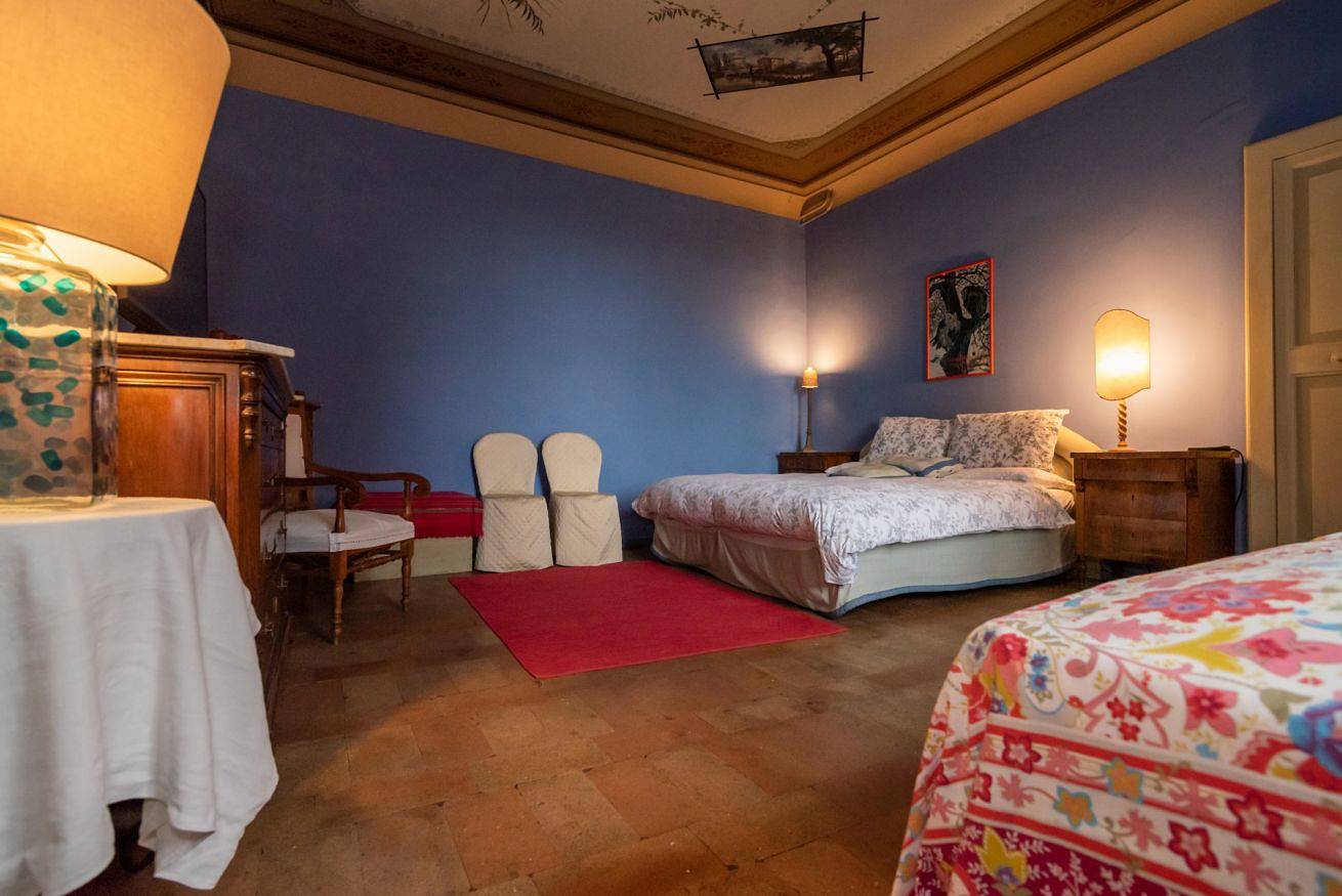 Conte Antonio, guest House: almost lost charm, ivory doors and delightful frescoes. 7 km from beautiful sea beaches.   in Fermo (Village), Fermo