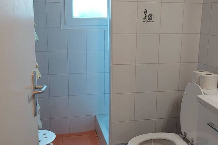 Ganze Wohnung, Daheim Appartement/Fewo, Dusche oder Bad, Wc 3-Bettwohnung in Saanenmöser, Zweisimmen