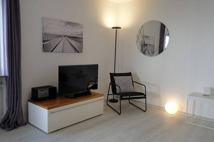Apartamento entero, Apartamento de vacaciones para 5 personas con jardín in Immenstaad, Immenstaad am Bodensee