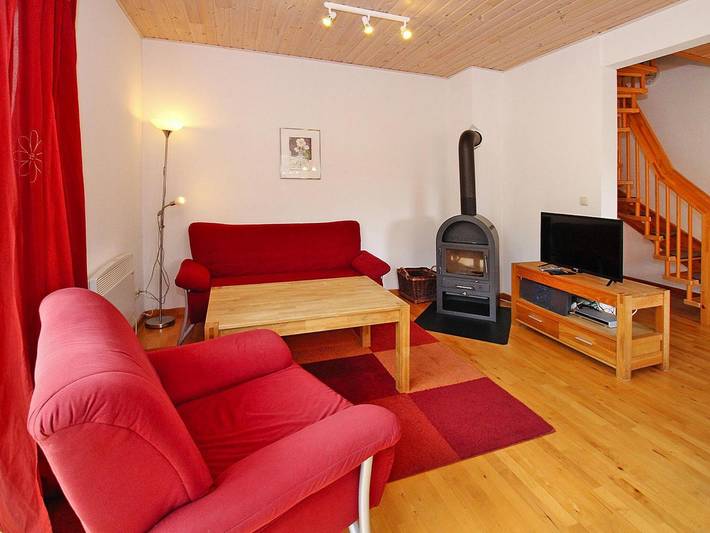 Ferienpark für 9 Personen, mit Terrasse und Sauna in Mecklenburgische Seenplatte