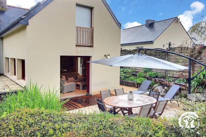 Gîte pour 5 personnes, avec terrasse et jardin, animaux acceptés à Goudelin