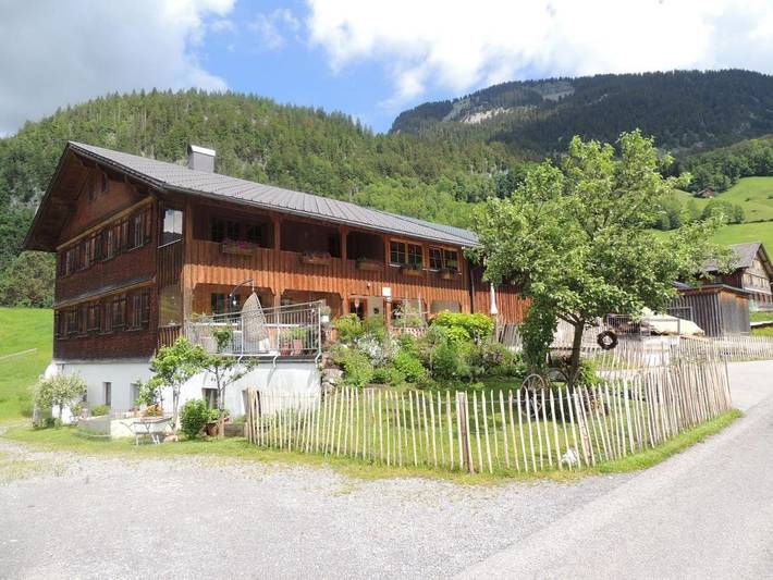 Holiday apartment for 8 people, with Balcony and Terrace as well as Garden and View in Au
