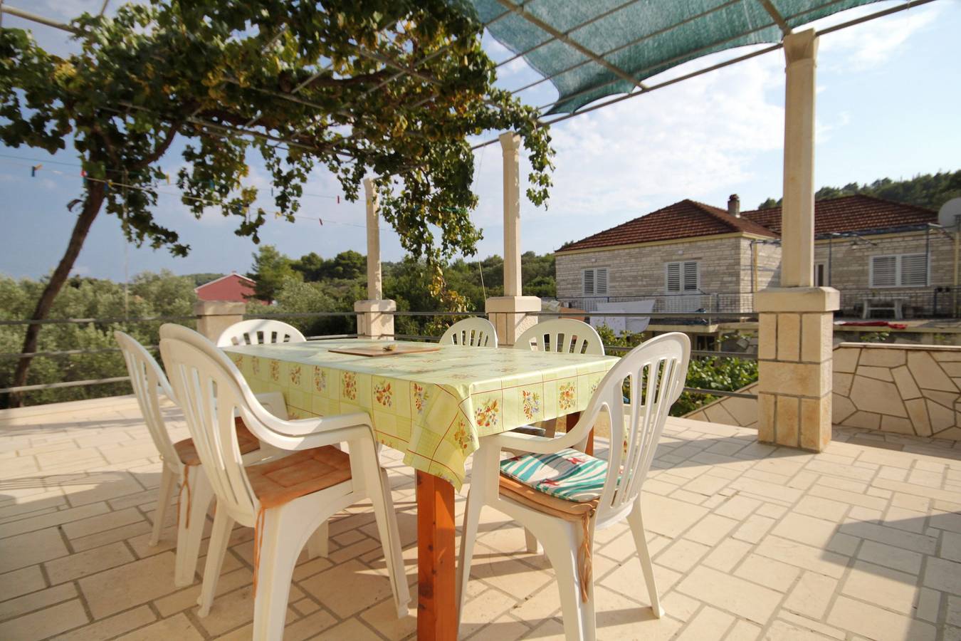 Ganze Wohnung, 4-Zimmer-Ferienwohnung mit Terrasse und Meerblick Lumbarda, Korcula A-9295-a in Lumbarda, Korcula