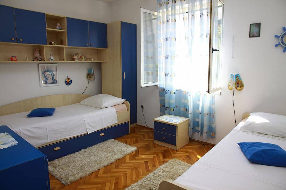 Ganze Wohnung, Jeden Tag anreisse möglich!!!!! in Dol (Postira), Postira