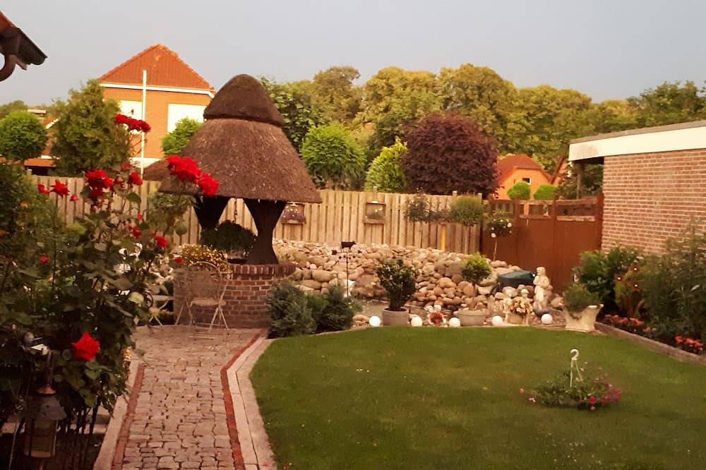 Sonnige Ferienwohnung mit Balkon und Teichausblick — Bild 2