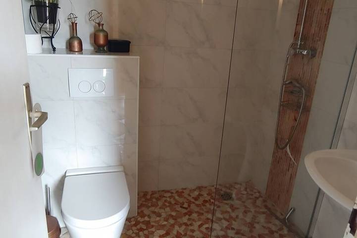 Ganze Wohnung, Studio Appartement am Strand Stomorska, Solta in Necujam, Solta