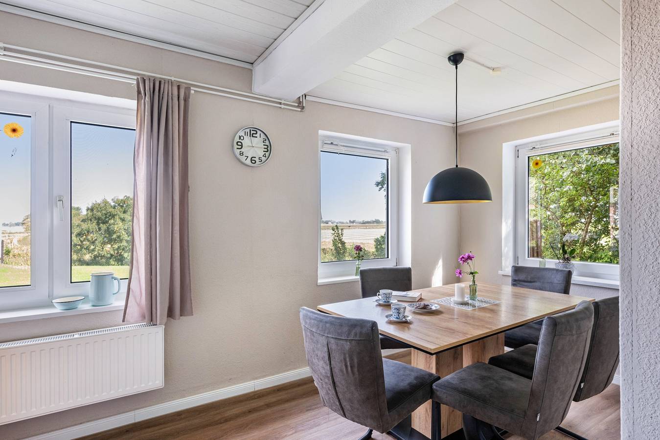 Ganze Wohnung, Ferienwohnung 'Pellworm' mit privater Terrasse, privatem Garten und Wi-Fi in Pellworm, Nordfriesland