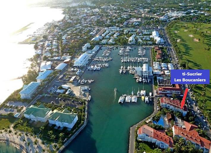 Gîte pour 4 personnes, avec piscine ainsi que vue et jardin dans Port De Saint Francois - 2