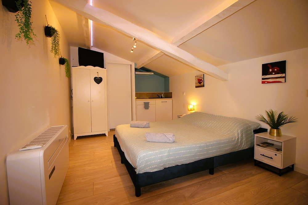Entire apartment, Lou Pichoun - Private Jacuzzi & Vineyards in Gaillac, Albi region